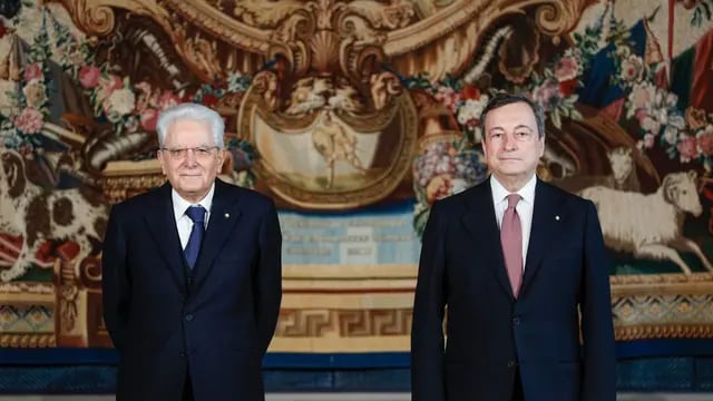 El Presidente de Italia Sergio Mattarella y el nuevo primer ministro Mario Draghi