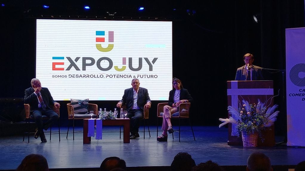 "La Expojuy es un clásico de la provincia y la región", enfatizó el gobernador Carlos Sadir en su discurso por el lanzamiento de la versión 2024 de la muestra.