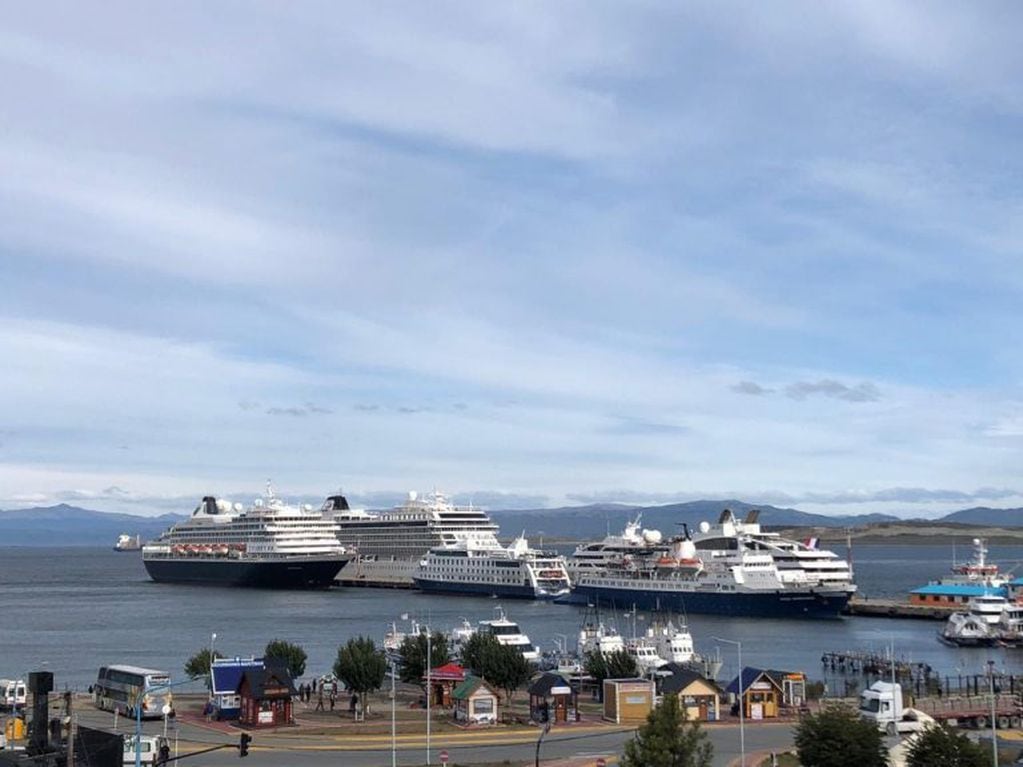 Puerto de Ushuaia - La provincia se prepara para la Temporada de Cruceros.