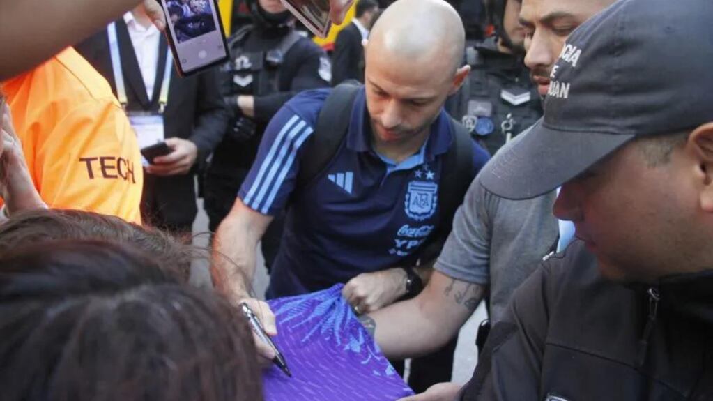 La Sub 20 argentina llegó a San Juan y fue recibida por una multitud