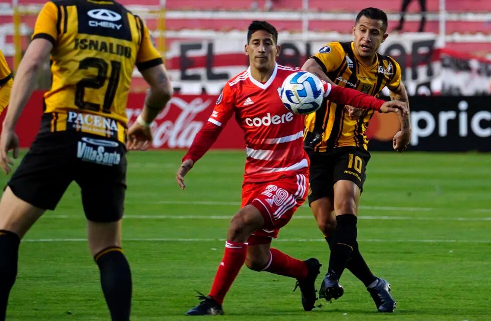 River Plate pierde en su debut en la Copa Libertadores 2023 / EFE.