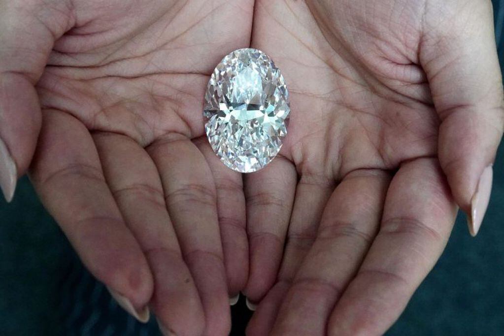 Pagaron 15,7 millones de dólares por un diamante completamente perfecto