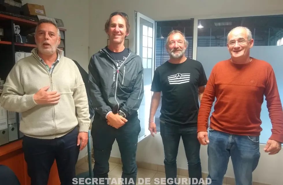Jorge Cordiglia se reunió con los jefes de Guardavidas del distrito de Tres Arroyos
