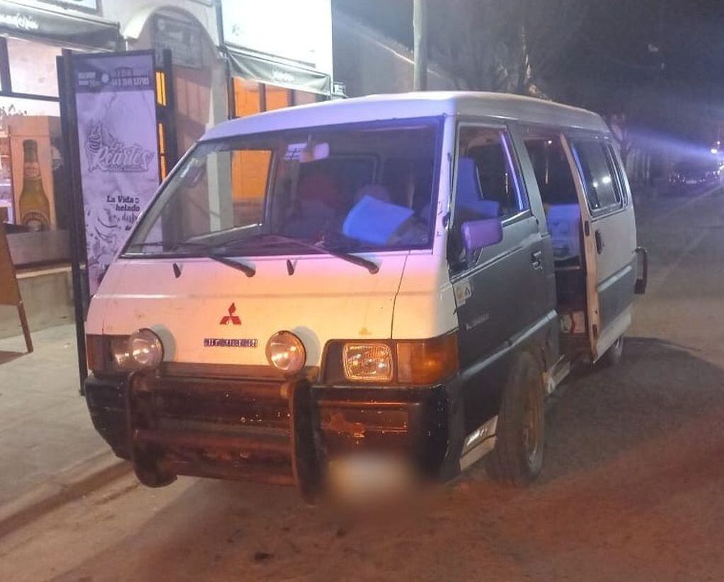 El vehículo con pedido de captura que fue secuestrado por la Policía.