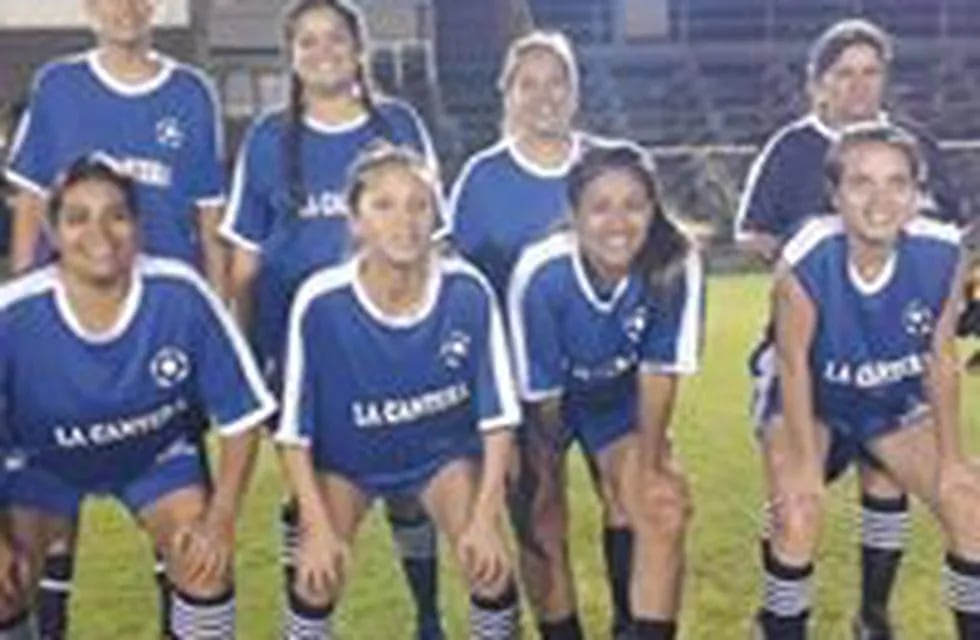 Jugadoras de equipos posadeños integrarán la Selección Posadeña de Fútbol Femenino. (CIMECO)