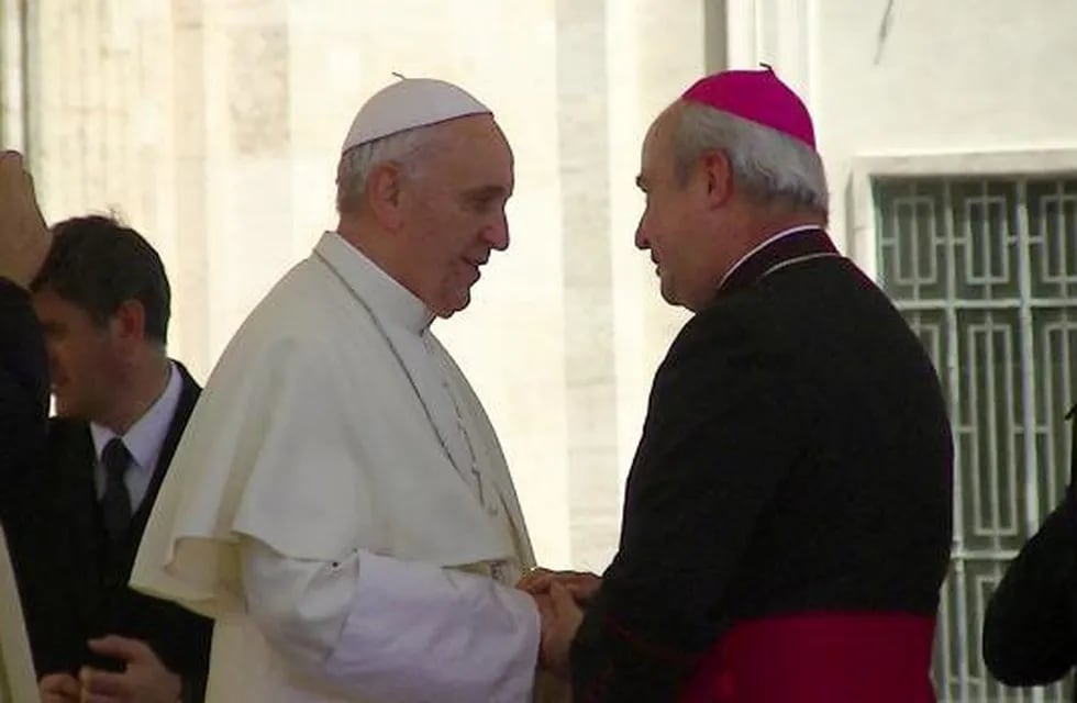 El papa Francisco junto al obispo de Jujuy, Daniel Fernández