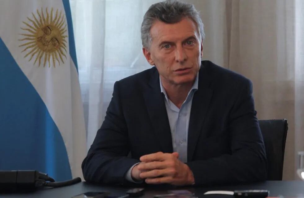 BAS009. BUENOS AIRES (ARGENTINA). 17/02/2016.- El presidente de Argentina, Mauricio Macri, participa de un encuentro con periodistas espau00f1oles hoy, viernes 17 de febrero de 2017, en su residencia de Olivos en Buenos Aires (Argentina). Macri mantuvo un enc