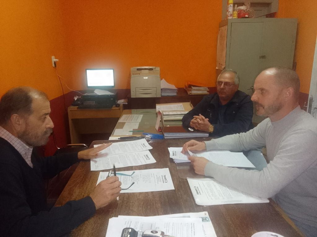 Ingeniero Fabián Violo junto Ariel Bortoli presentación de lista para las elecciones municipales