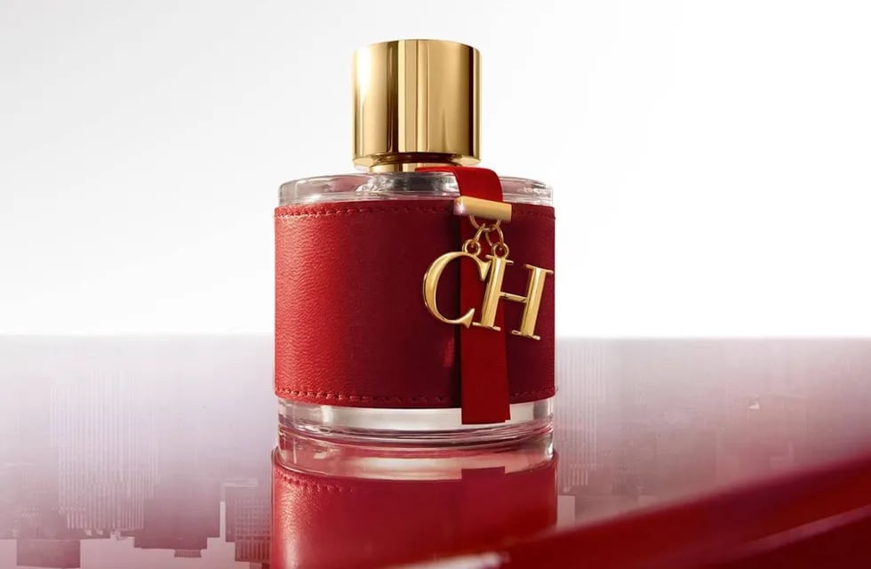 ¿Conviene comprar en Chile?: esto es lo que vale un perfume Carolina Herrera.