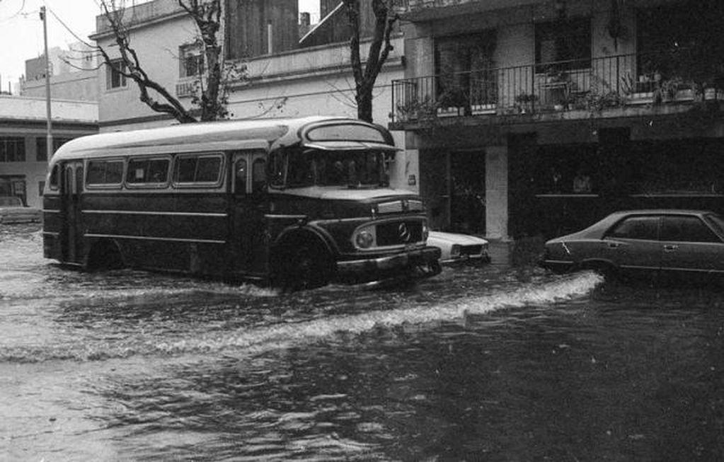 La "lluvia del siglo" ocurrió en 1985 y dejó cerca de 14 muertos.