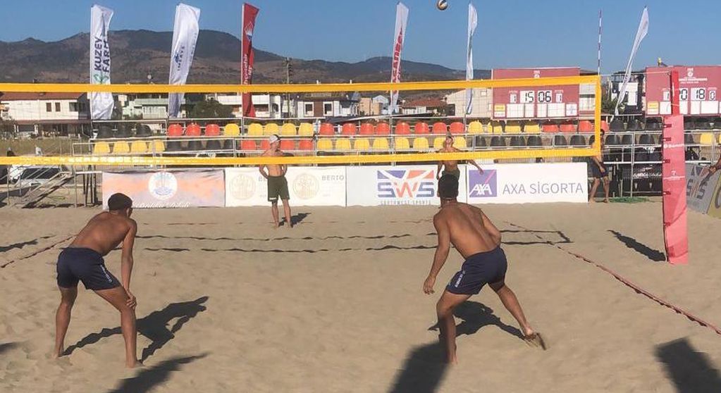 Sancer y González jugaron un partido amistoso ante Suiza, antes del debut ante Austria en el Mundial U19 de Beach Volley que se disputa en Turquía.