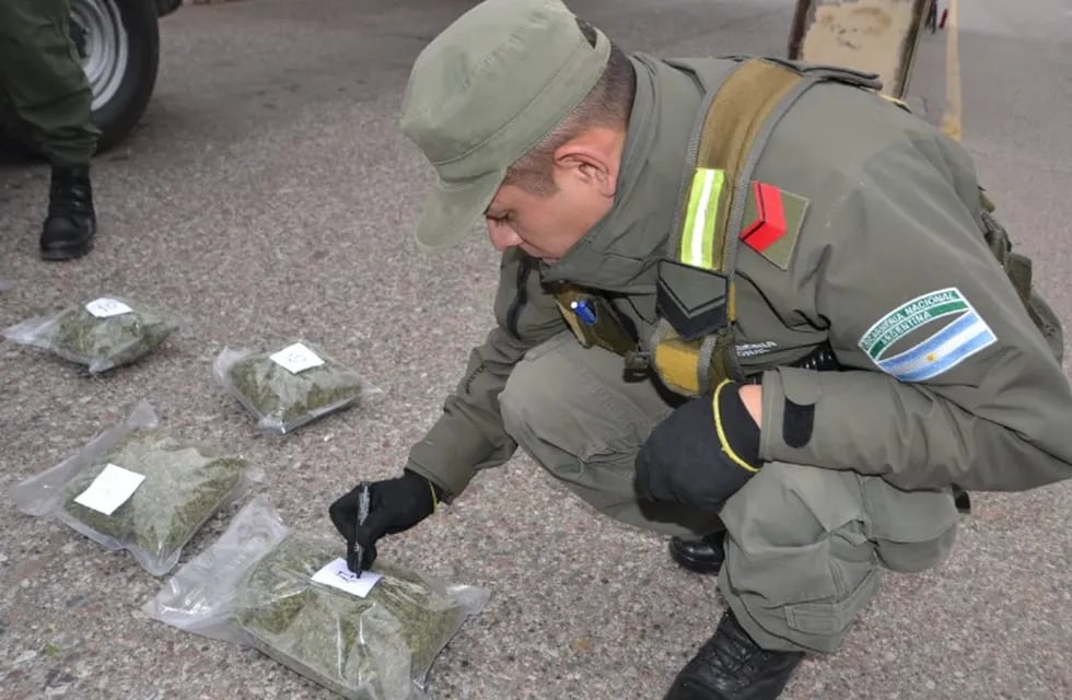 Efectivos de Gendarmería Nacional detuvo a 5 personas por tráficos de drogas. (imagen ilustrativa)