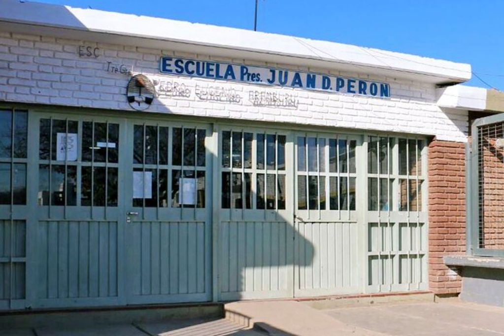 La escuela "Teniente General Pedro Eugenio Aramburu” es donde ocurrió el caso.