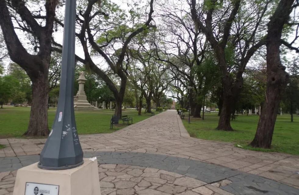 Domingo nublado en la capital de las esculturas.