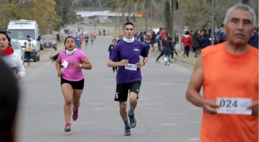 Competidores de todas las edades tomaron parte de la Maratón San Cayetano 2019 corrida en Palpalá,