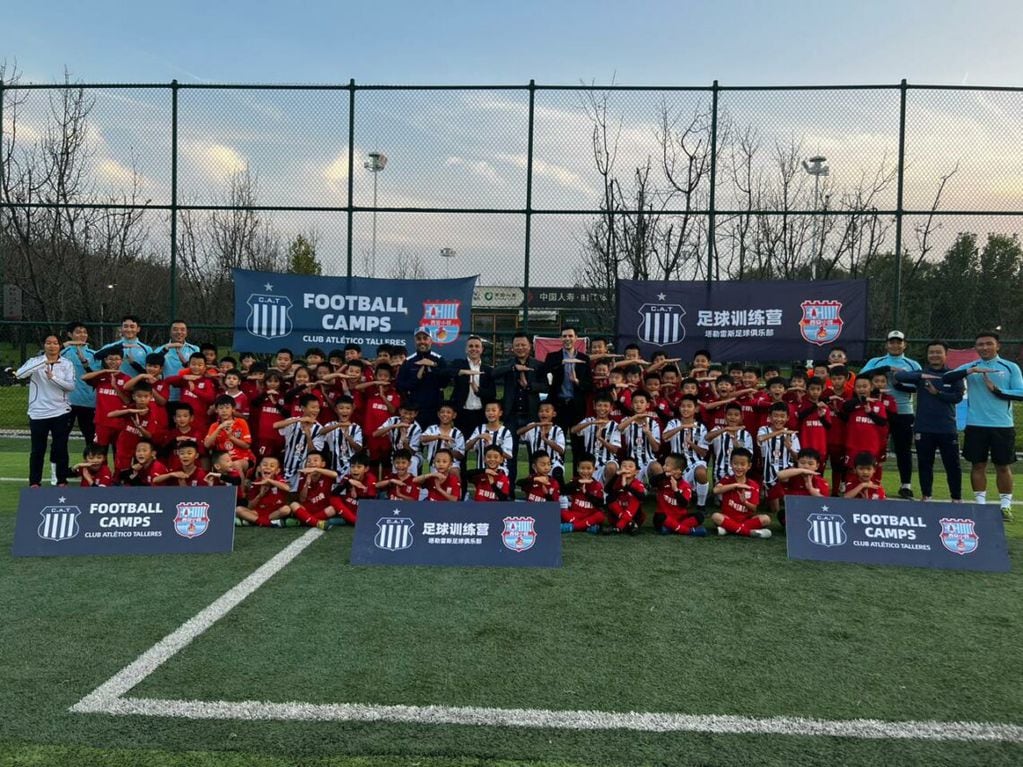 Talleres en China y su nueva escuela de fútbol