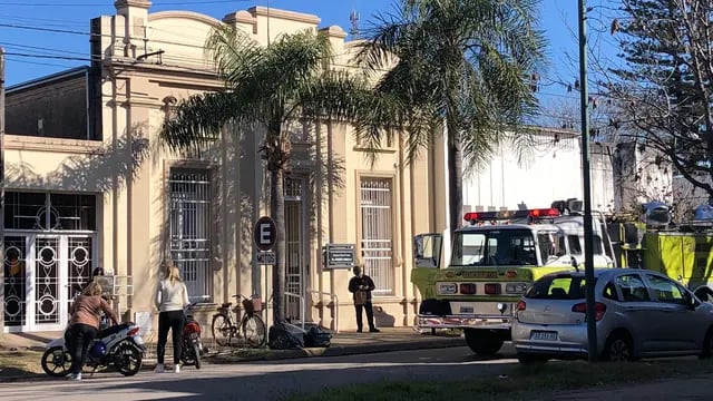 Bomberos trabajaron en la escuela "Américo Toselli"