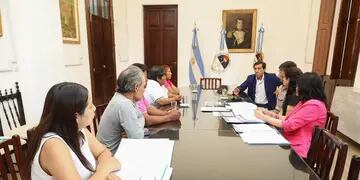 Gobernador Sadir con vecinos de Alto Comedero