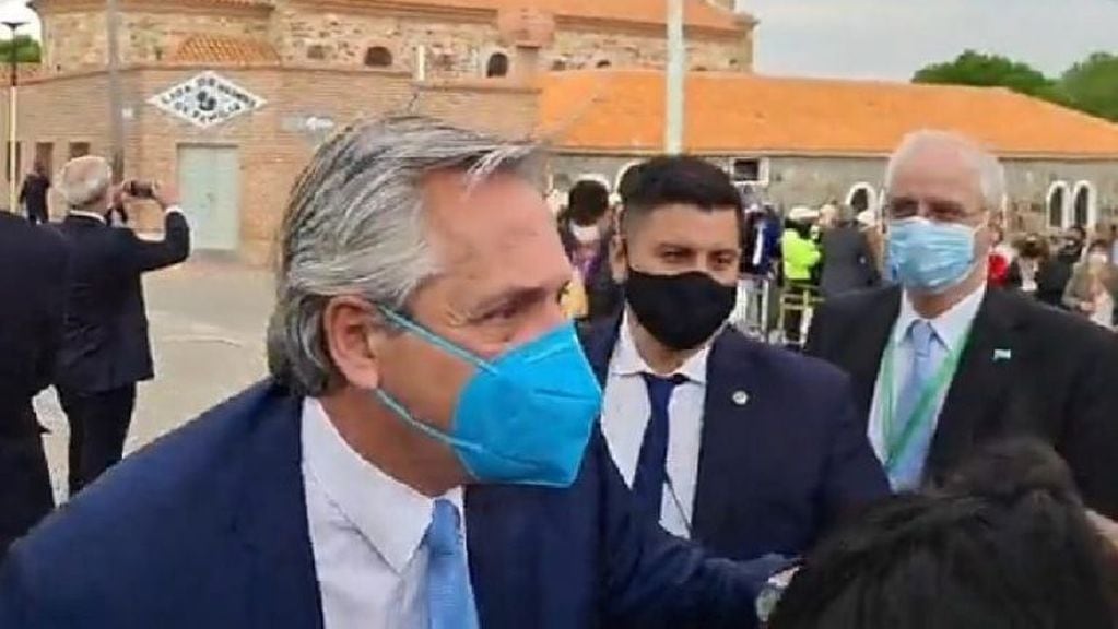 "Hay que cuidarnos y ser respetuosos de la enfermedad, que es muy perversa", dijo el presidente Alberto Fernández en La Quiaca, en referencia a la pandemia de Covid-19.