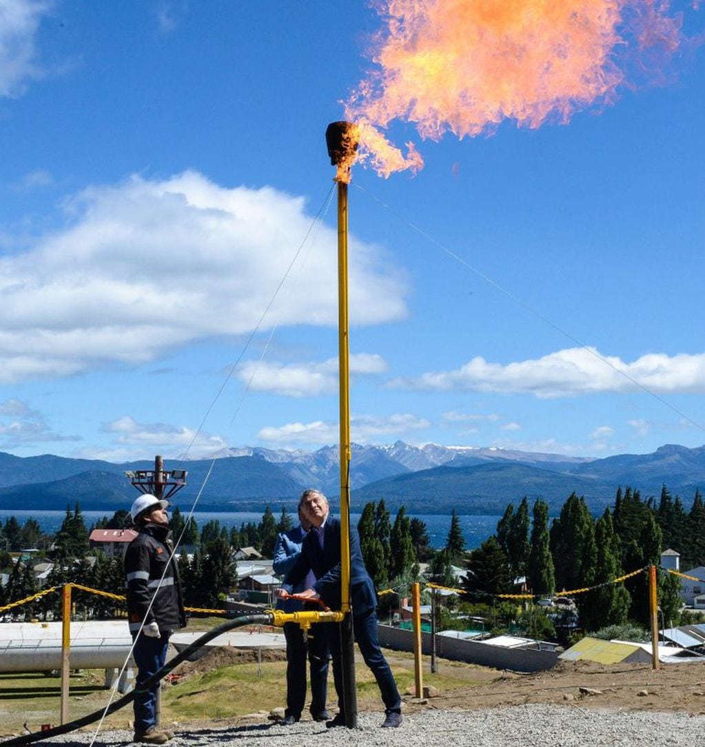 Macri en la reciente inauguración de un nuevo tramo del gasoducto Cordillerano-Patagónico. (EFE)