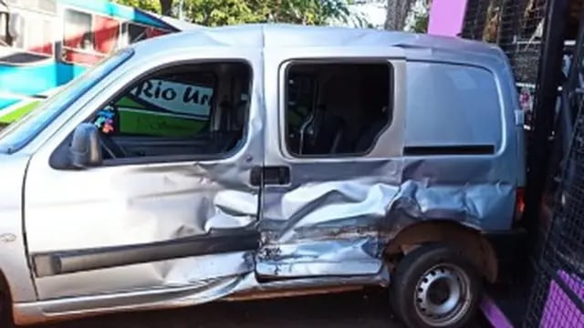 Accidente de tránsito en Puerto Iguazú dejó como saldo a una mujer lesionada