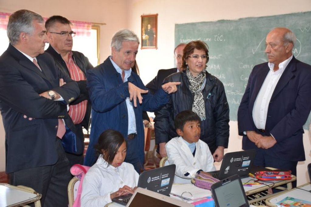 En abril pasado el ministro Ibarra dijo en La Quiaca que “beneficiaremos a más de seiscientos mil jujeños que podrán contar con Internet de calidad a un precio accesible y con las habilidades para aprovechar los beneficios de las herramientas digitales".