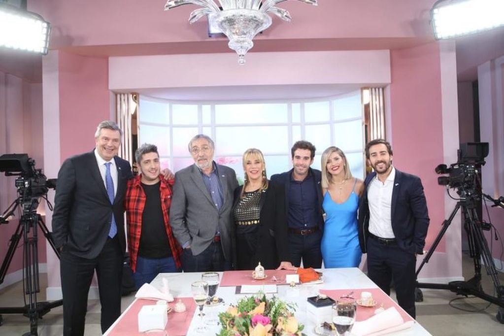 Los invitados a "Almorzando con Mirtha Legrand" (Foto: Twitter)