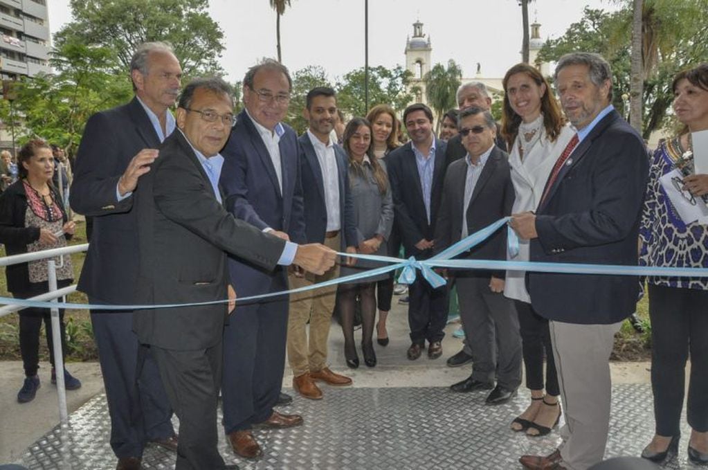 Rubinstein inauguró la primera Estación Saludable en Corrientes