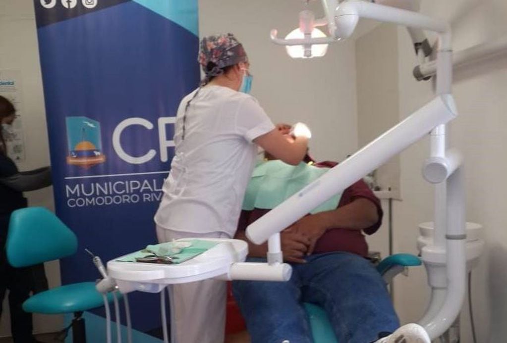 Durante 2019 se entregaron más de 100 prótesis dentales en Comodoro