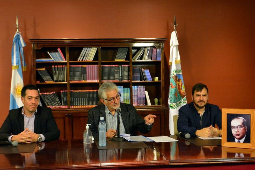 Rodríguez Saá y el Comité de Crisis.