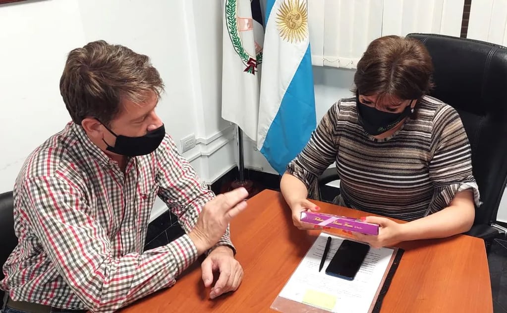 La ministra Zigarán recibió la visita del intendente de Bell Ville, provincia de Córdoba, Carlos Briner, quien demostró especial interés y destacó la agenda ambiental de la provincia de Jujuy.