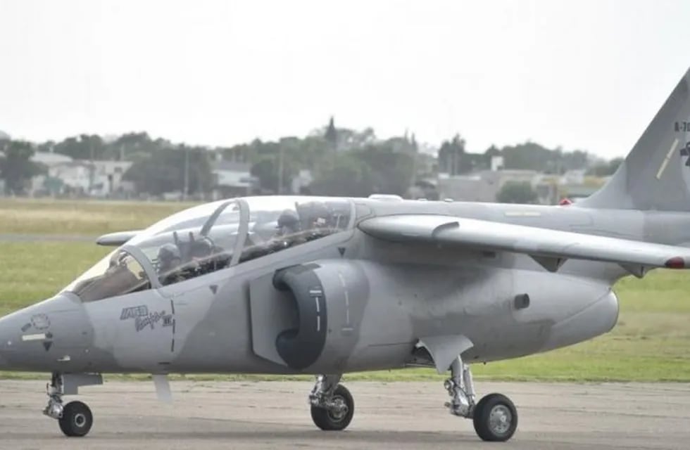 Aviones de la Fuerza Aérea irrumpieron en el cielo de Mar del Plata (Foto: Web)