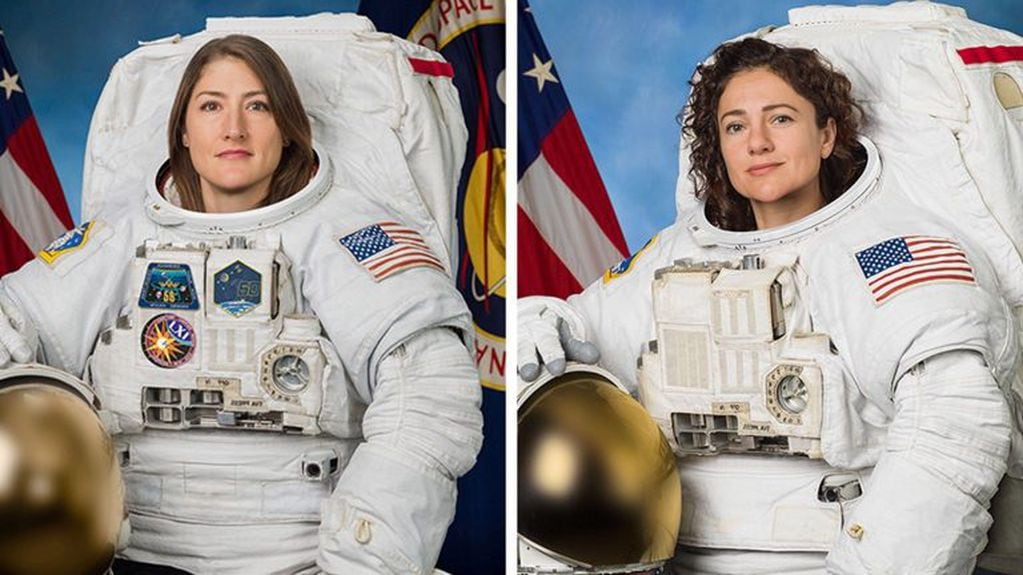 Las astronautas estadounidenses Christina Koch y Jessica Meir. Crédito: EFE/EPA/NASA.