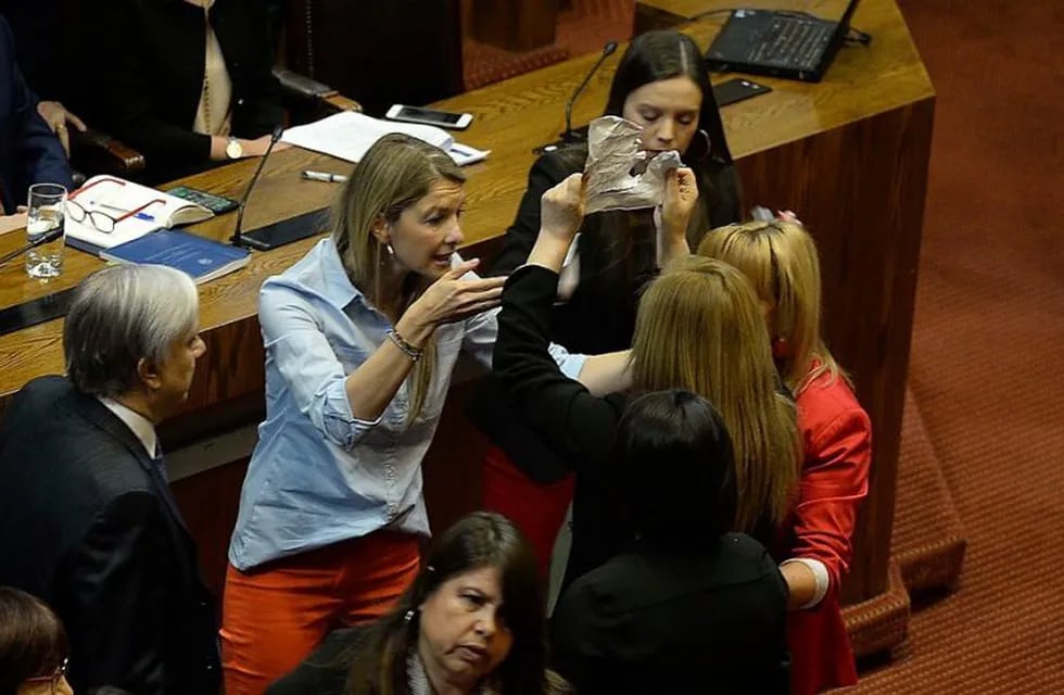 Tensión en el Congreso chileno. (la tercera)