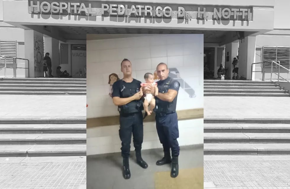 El oficial ayudante principal Luis Irrutia y el auxiliar principal Daniel Panelo junto a Ludmila en el Hospital Notti. Gentileza El Sol