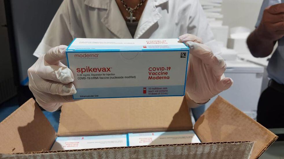 5 mil dosis de la vacuna contra el coronavirus Moderna llegaron a San Luis