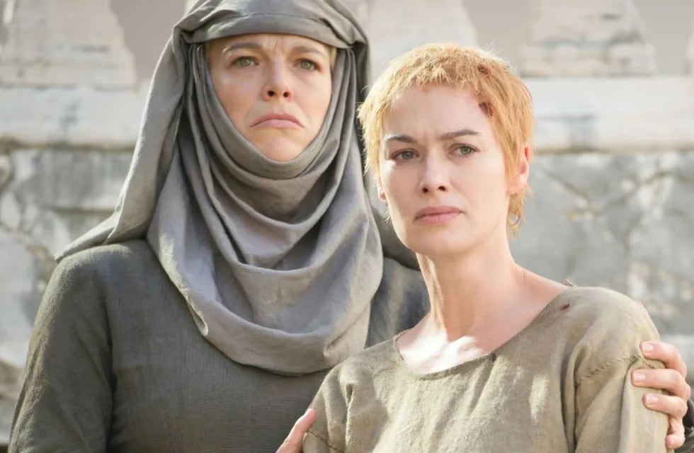 Hannah Waddingham junto a Cersei Lannister (interpretada por Lena Headey).