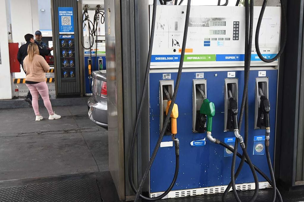 Aumento en el precio de los combustibles
Foto José Gutierrez / Los Andes