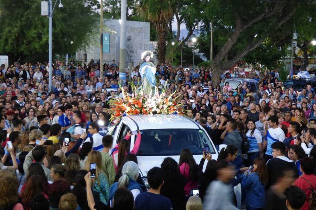 Procesión en honor a la Inmaculada Concepción. Foto: diario La Provincia SJ.
