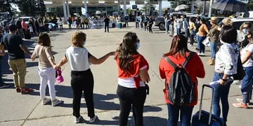 Protesta y abrazo al Aeropuerto Cordoba de Agentes de viajes