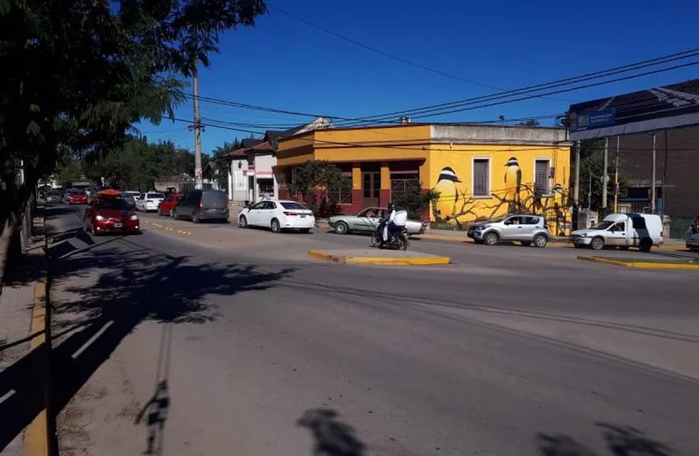 Transito en Unquillo durante las elecciones (Foto: Vía Villa Allende)