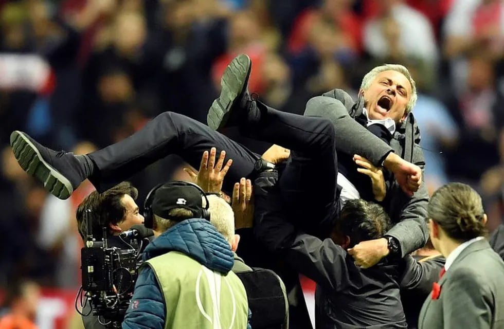 United manager Jose Mourinho celebrates at the end of the soccer Europa League final between Ajax Amsterdam and Manchester United at the Friends Arena in Stockholm, Sweden, Wednesday, May 24, 2017. (AP Photo/Martin Meissner)