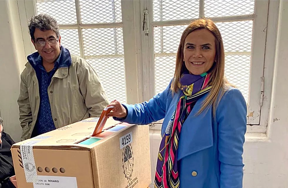 Amalia Granata votó en Rosario por las PASO de Santa Fe.