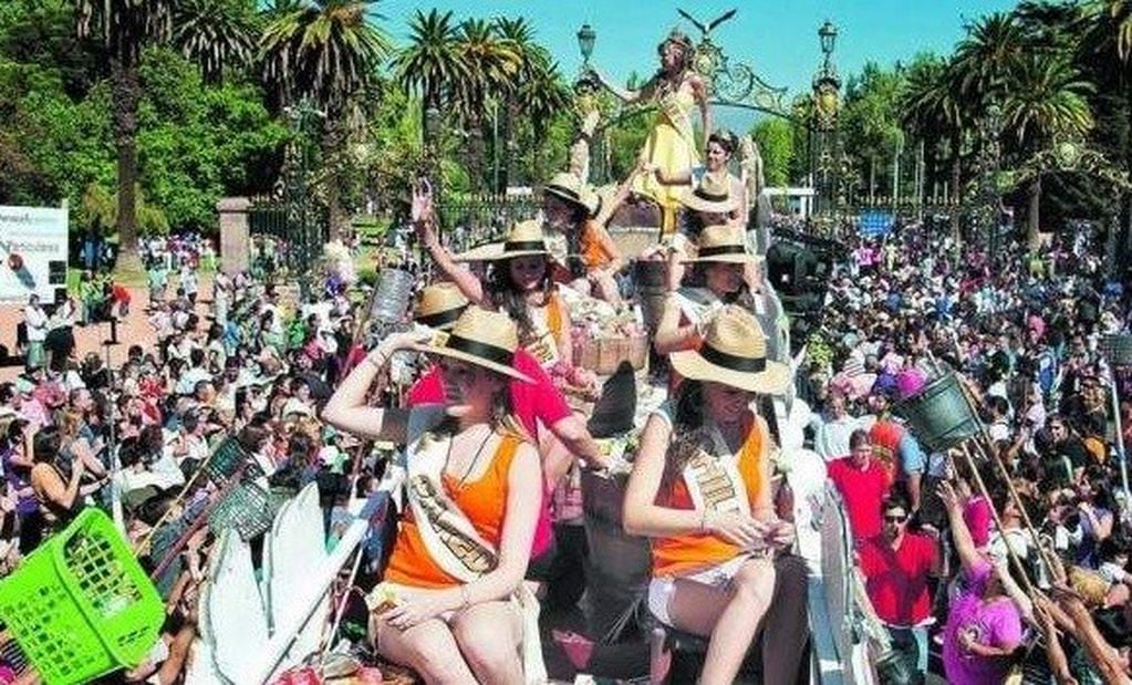 El Carrusel vendimial, uno de los principales eventos de la Fiesta.