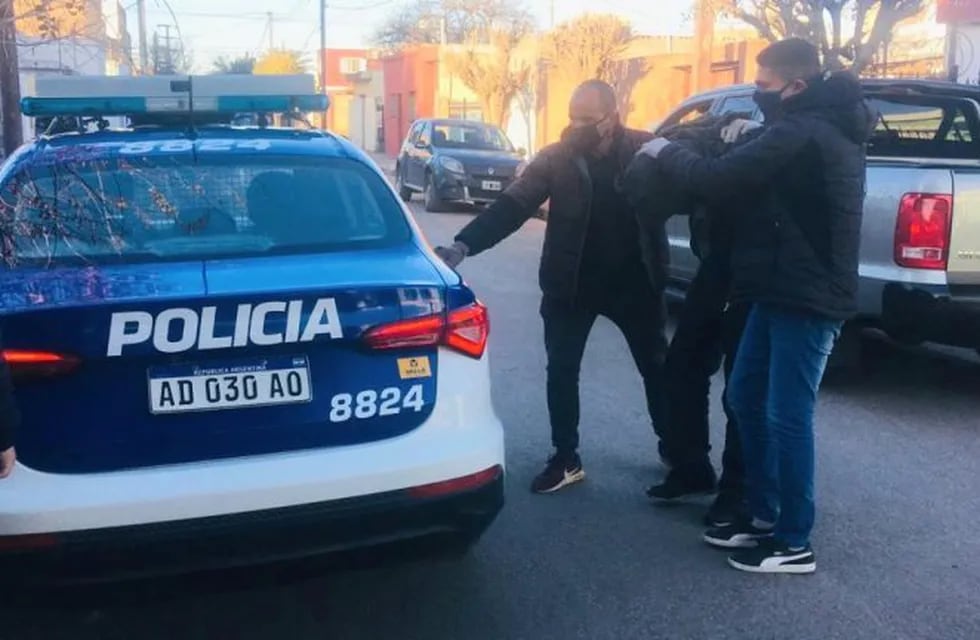 Arrestan en Córdoba a presuntos delincuentes acusados de varios robos en Carlos Paz. (Foto: prensa Departamental Punilla).