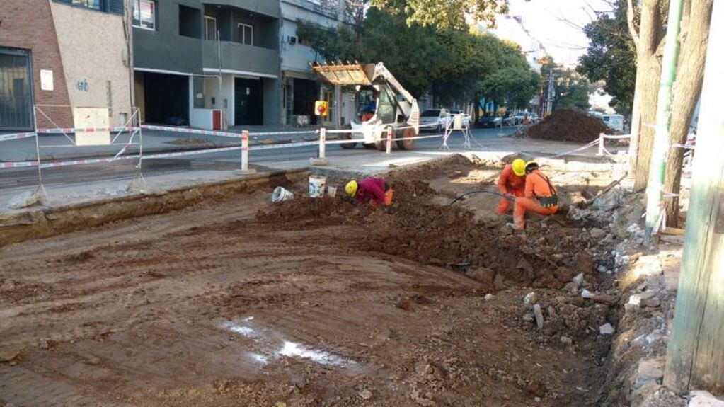 Las cuadrillas de Aguas Cordobesas trabajan en la zona de barrio Cofico.