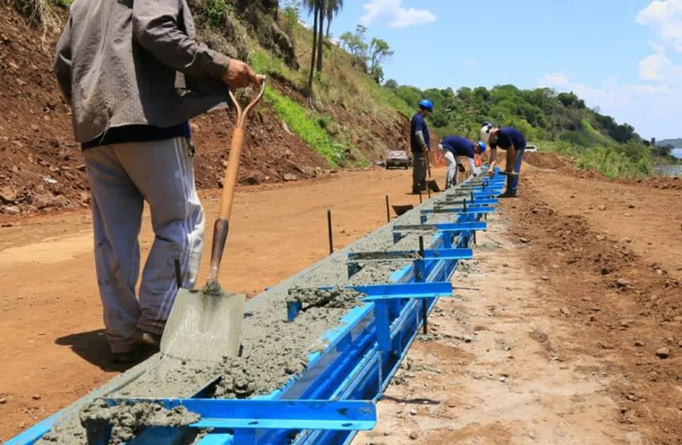 Iniciaron las obras para la construcción de la costanera en Puerto Piray