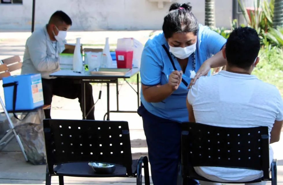 De lunes al sábado de la semana próxima volverá a funcionar un puesto de vacunación por Covid-19 en la Municipalidad de San Salvador de Jujuy.
