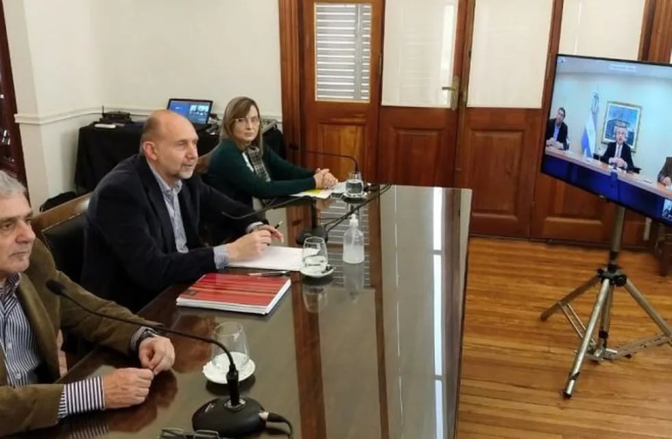 Alberto Fernández y Omar Perotti analizaron el tema Vicentin (Gobierno de Santa Fe)