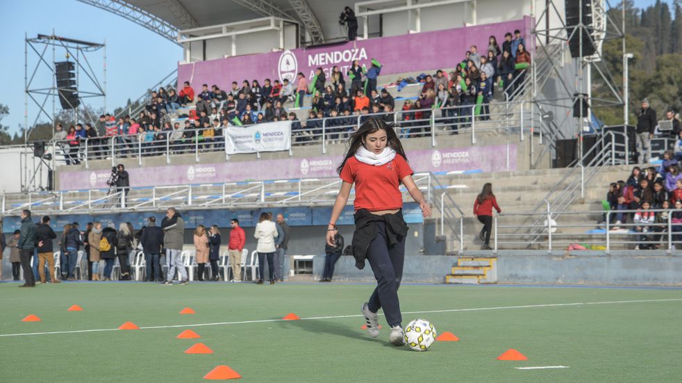 Para los Juegos Interescolares esperan más de 80 mil estudiantes, jóvenes de 13 a 16 años de todo Mendoza..